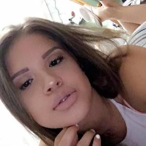 Meet your Posher, Leslie